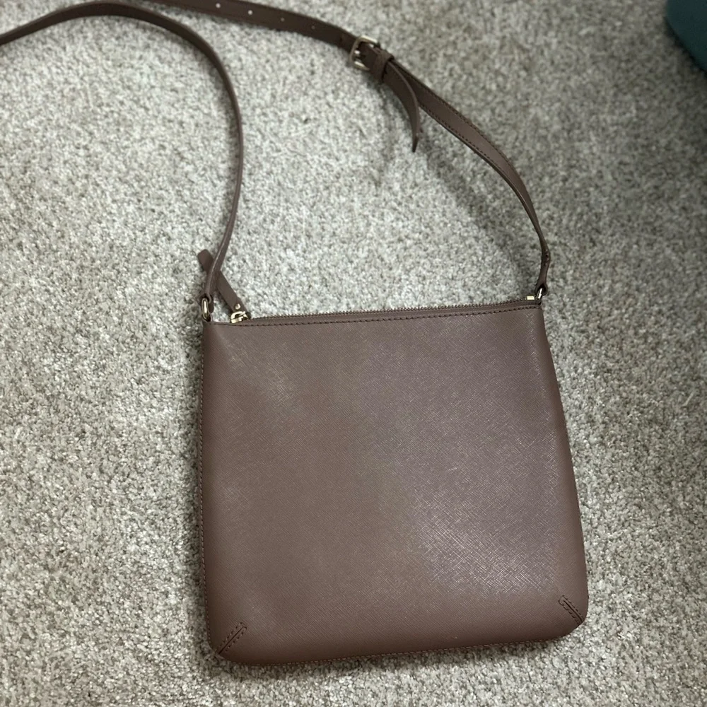 Kate Spade Laurel Way Rima Crossbody - Picture 3 of 10